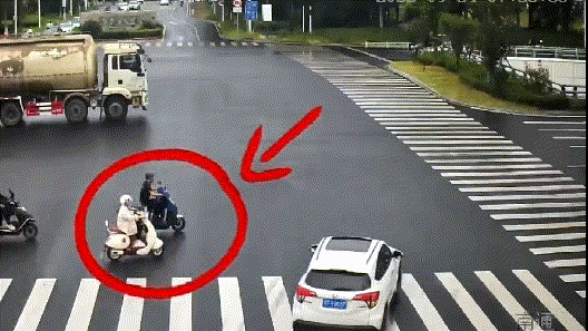 640?wx_fmt=gif&from=appmsg#imgIndex=5